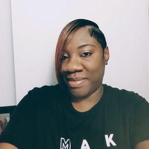 Meet your Posher, Kenyatta rena